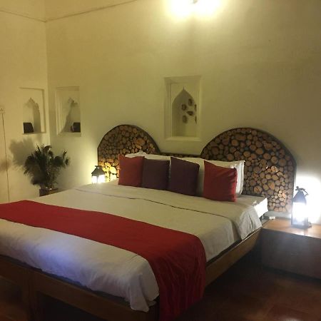Panchkote Raj Ganges Bed & Breakfast Varanasi Bagian luar foto