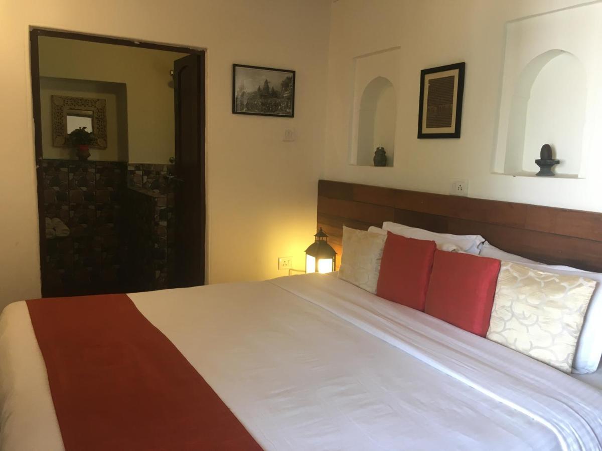 Panchkote Raj Ganges Bed & Breakfast Varanasi Bagian luar foto